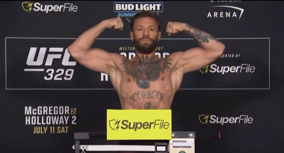 DovySimuMMA's tweet photo. ‼️WEIGHT MADE, MAIN EVENT OFFICIAL 

⚖️Conor McGregor: 170.5lbs
⚖️Max Holloway: 170lbs

#UFC329 https://t.co/IAg4vbyH1R