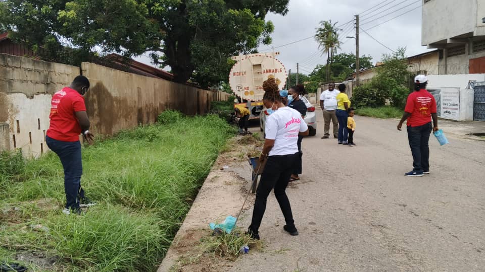 PPAGGhana's tweet photo. PPAG joined the nationwide clean-up exercise reaffirming our commitment to creating cleaner, healthier communities.

Visit any PPAG clinic, for a clean, and client-friendly environment, alongside quality (SRHR) services 
Visit us Today!! You can reach us toll free on 0800202010. https://t.co/KNaLnohnSN