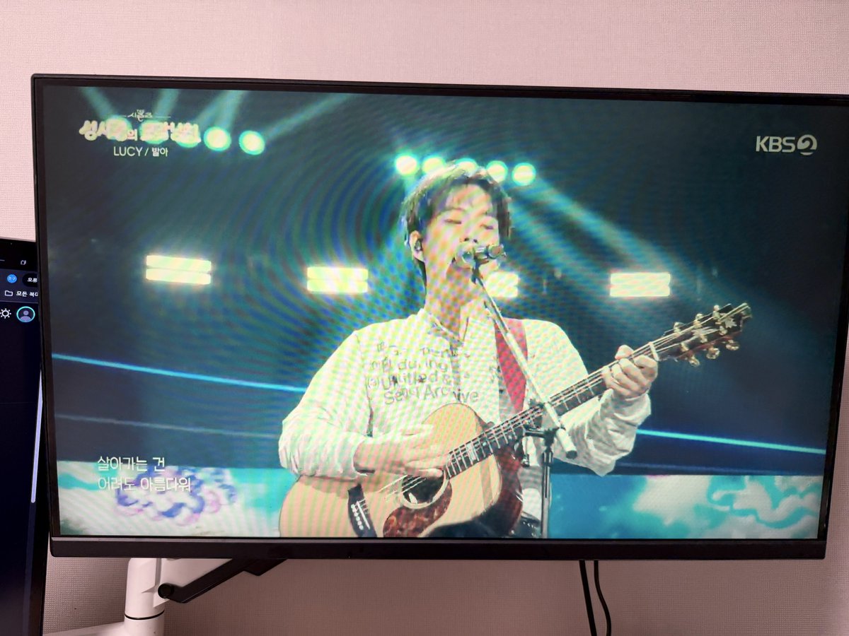 junnnn9999's tweet photo. 시즌즈 루시 나온다! https://t.co/JMsgv3Nv8W