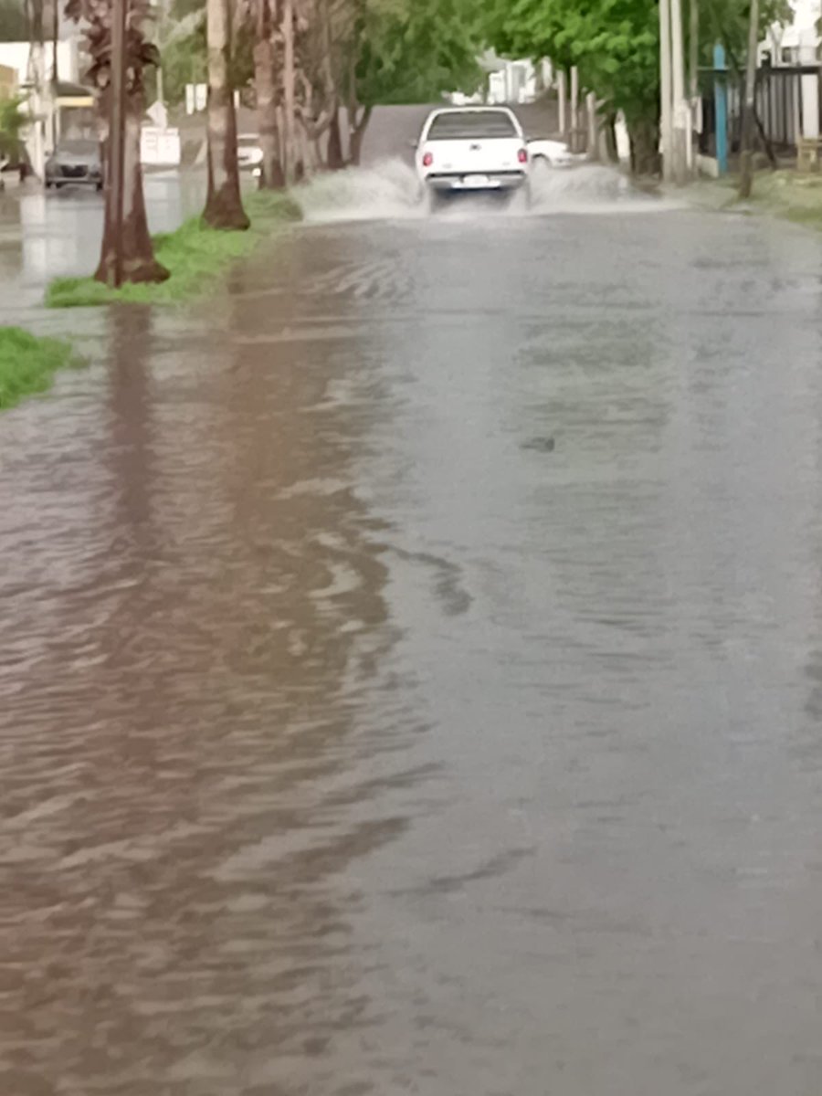 PC_Cln_'s tweet photo. Ante la reciente precipitación, realizamos recorridos de inspección por distintos puntos de la ciudad para salvaguardar la seguridad de la ciudadanía. https://t.co/lupJY9IvrV