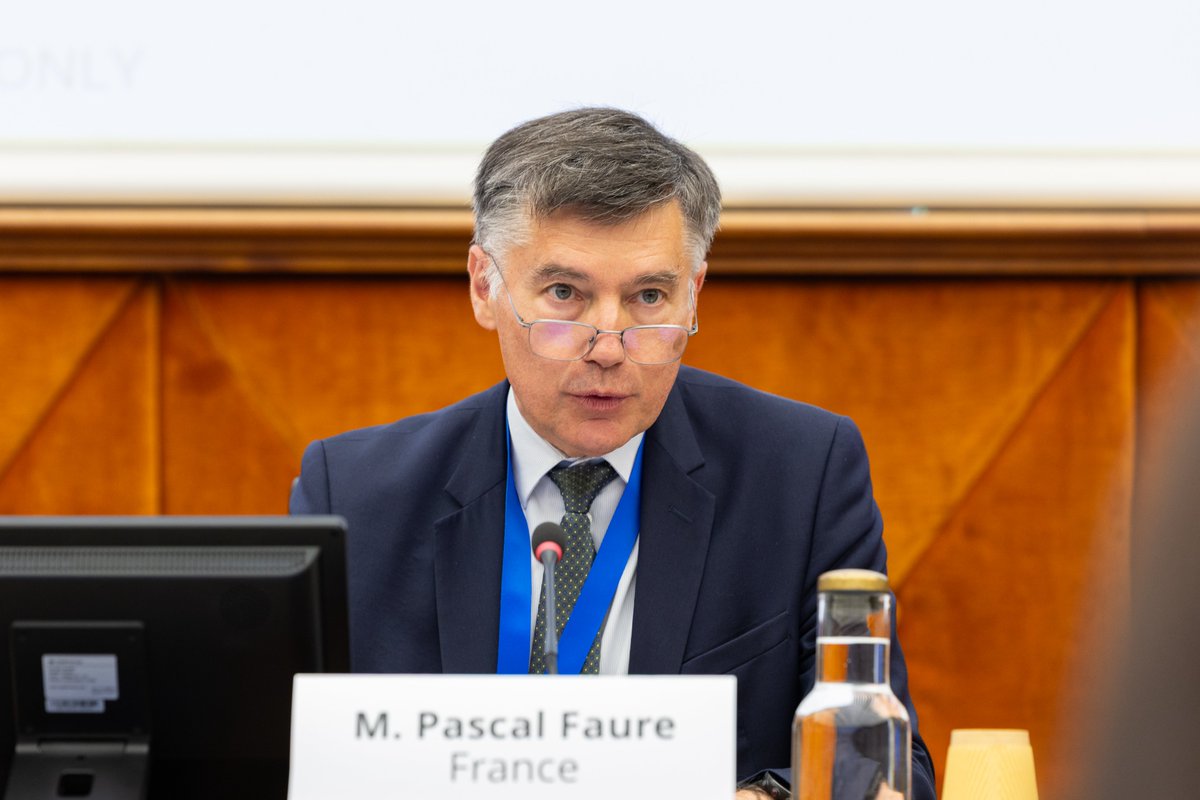 INPIFrance's tweet photo. 👀 10 juillet : Conférence annuelle de l’Alliance francophone de la propriété intellectuelle

À l'occasion des Assemblées générales de l'Organisation mondiale de la propriété intellectuelle, l'Alliance francophone 🇫🇷 de la propriété intellectuelle organisait aujourd’hui, à Genève, sa conférence annuelle, réunissant, pour la première fois, la majorité des offices de propriété intellectuelle (PI) des pays membres de plein droit de l'Organisation internationale de la Francophonie ainsi que des partenaires institutionnels (CPCCAF, AUF).

La conférence a été ouverte par Mme Eléonore Caroit, Ministre déléguée chargée de la Francophonie, des Partenariats internationaux et des Français de l’étranger, M. Daren Tang, Directeur général de l'OMPI, et M. Pascal Faure, Directeur général de l'INPI.

Les travaux présentés par l'OMPI ont mis en lumière une Francophonie aux réalités diverses, tant par ses niveaux de développement que par ses écosystèmes d'innovation. Ils ont montré que cet espace dispose de fondations solides, notamment en matière d'institutions et d'infrastructures, ainsi que d'un potentiel important à valoriser collectivement.

Les échanges menés lors de la table ronde modérée par Marco Aleman ont également souligné l'importance d'une coopération renforcée entre les acteurs francophones afin de valoriser les actifs immatériels, accompagner les écosystèmes d'innovation et transformer leur potentiel en opportunités économiques concrètes.

L'Alliance francophone de la PI poursuit cette ambition en favorisant le dialogue, le partage d'expertise et le développement d'actions communes au service de la Francophonie.

Retrouver toutes les actualités de l’Alliance sur son site : https://t.co/SJXyCe7vA0

Merci à :
- Mme Eléonore Caroit, Ministre déléguée auprès du ministre de l’Europe et des Aﬀaires étrangères, chargée de la Francophonie, des Partenariats internationaux et des Français de l’étranger ;
- S.E. Mme. Céline Jurgensen, Ambassadrice, Représentante permanente de la France auprès de l’Office des Nations Unies à Genève et des organisations internationales en Suisse ;
- M. Daren Tang, Directeur général de l’Organisation Mondiale de la Propriété Intellectuelle (OMPI) ;
- M. Pascal Faure, Directeur général de l’Institut National de la Propriété Industrielle (INPI France) ;
- M. Sacha Wunsch-Vincent, Coéditeur de l’Indice mondial de l’innovation, Chef de section à la Division de l’économie et des statistiques de l’OMPI ;
- M. Abdelaziz Babqiqi, Directeur général de l’Oﬃce Marocain de la Propriété Industrielle et Commerciale (OMPIC) ;
- M. Konstantinos Georgaras, Président de l’Office de la Propriété Intellectuelle du Canada (OPIC) ;
- M. Denis Bohoussou, Directeur général de l’Organisation Africaine de la Propriété Intellectuelle
(OAPI) ;
- M. Jean-François Lancelot, Conseiller réseaux et coopération scientifique de l’Agence Universitaire de la Francophonie (AUF) ;
- Mme. Estelle Gillot-Valet, Déléguée générale de la Conférence Permanente des Chambres Consulaires et Organisations Intermédiaires Africaines et Francophones (CPCCAF).

Copyright: WIPO. Photos : Emmanel Berrod