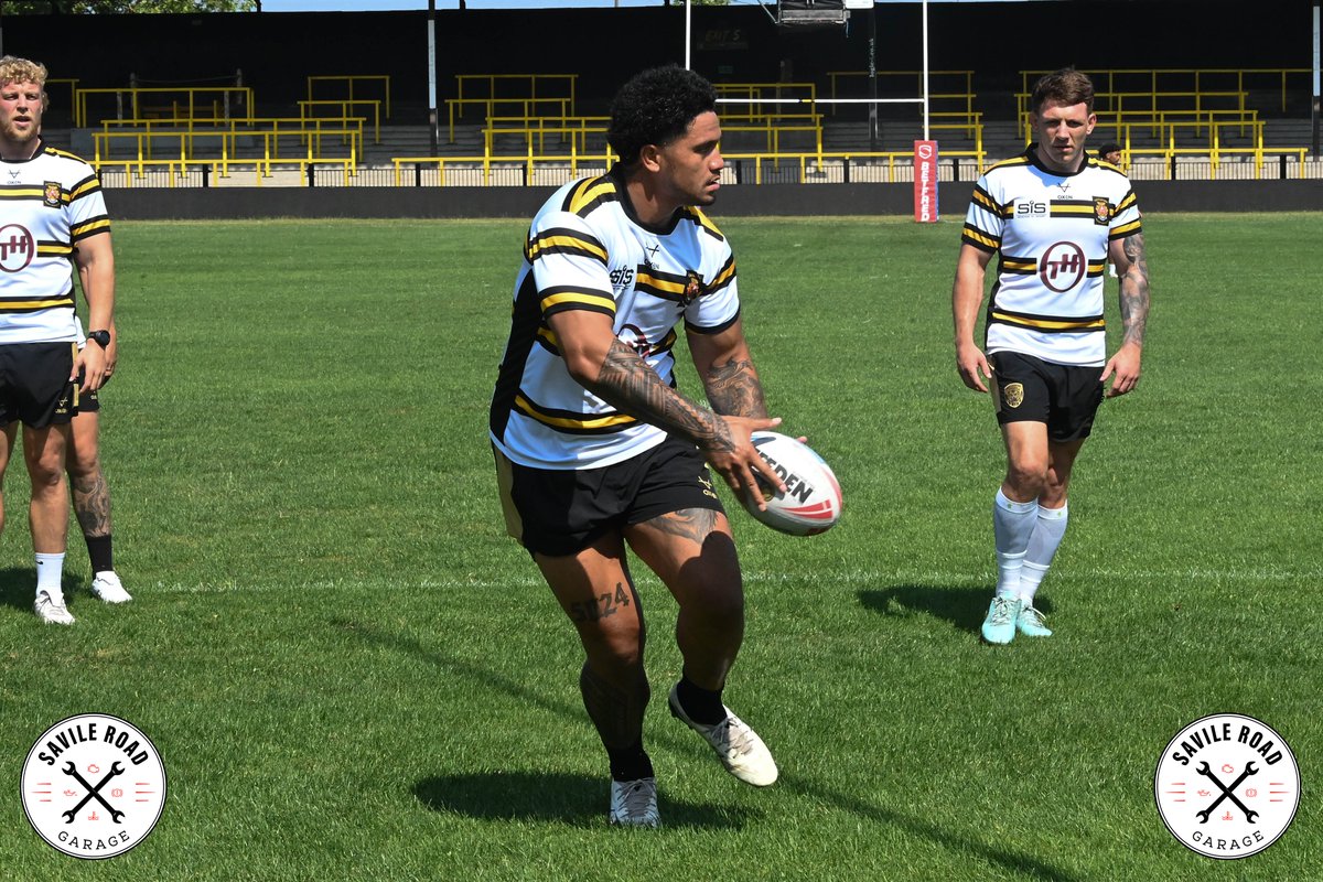 CTRLFC's tweet photo. Captains Run ✅ 🔜 @LeighLeopardsRL
🤝 @Savilerdgarage #COYF #CaptainsRun https://t.co/ddRFV0Aqg8