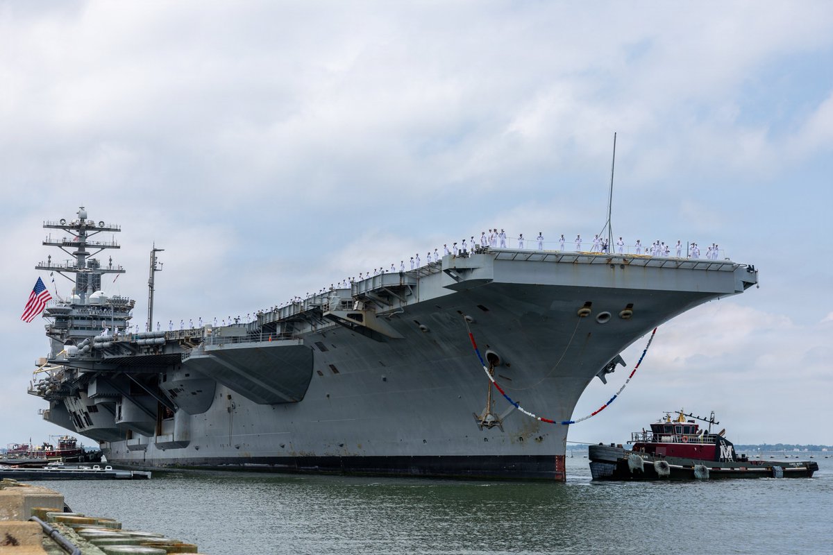 USNavyNNPP's tweet photo. USS Nimitz (CVN 68) arrived to it's final homeport of Naval Station Norfolk on Thursday following a historic and successful four-month deployment to the U.S. Southern Command areas of operations, and participation in FLEETEX 250 and the INR250.

#PoweringMaritimeDominance https://t.co/WDhNAVSduy