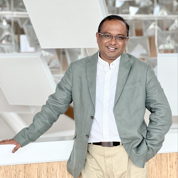 CIOonline's tweet photo. AI adoption is accelerating, but many companies are still layering AI onto outdated workflows. Karthik Chakkarapani argues that's the wrong race to run.

Want AI results that scale? Read why leaders need a new operating model built to sense, decide, act, and learn: https://t.co/lakI3CBPF6

#FoundryExpert #AITransformation