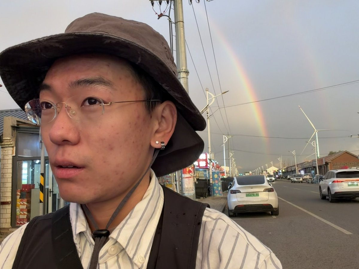 Utricularia888's tweet photo. 大部分时间里我仰天长啸 oh god 是在叫我自己。 https://t.co/sNdCrw6qO9