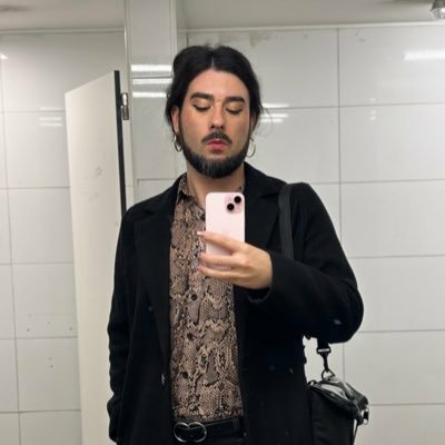 mar tín tweet media