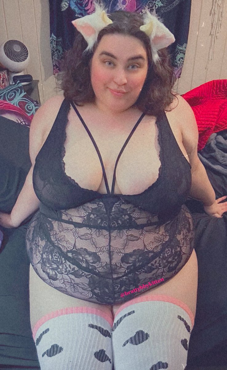 brattybbykitty's tweet photo. Want some milk? 🤭 https://t.co/gUpgAPLyv7
