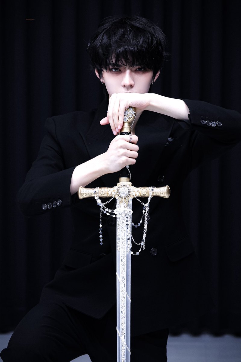bread020827's tweet photo. 260710

🗡️

#AMPERSANDONE #앰퍼샌드원 #브라이언 #BRIAN #何廷威 https://t.co/fQett7dB6V