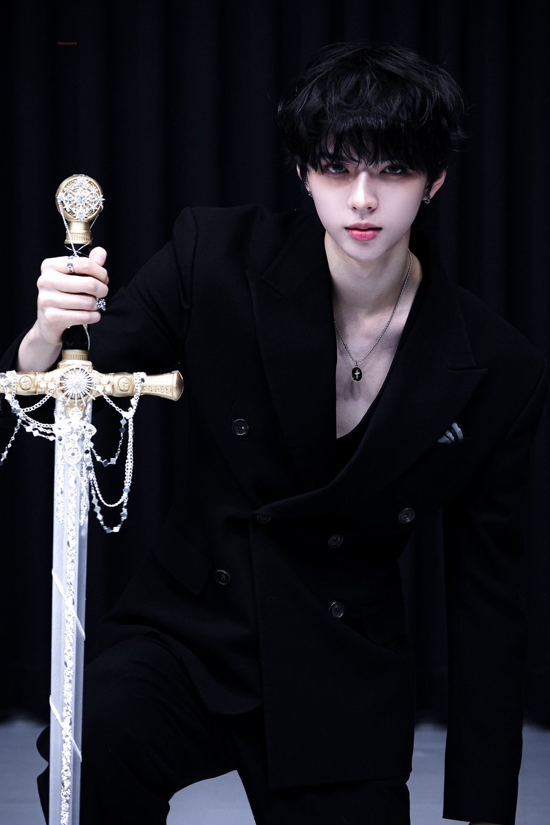 bread020827's tweet photo. 260710

🗡️

#AMPERSANDONE #앰퍼샌드원 #브라이언 #BRIAN #何廷威 https://t.co/fQett7dB6V