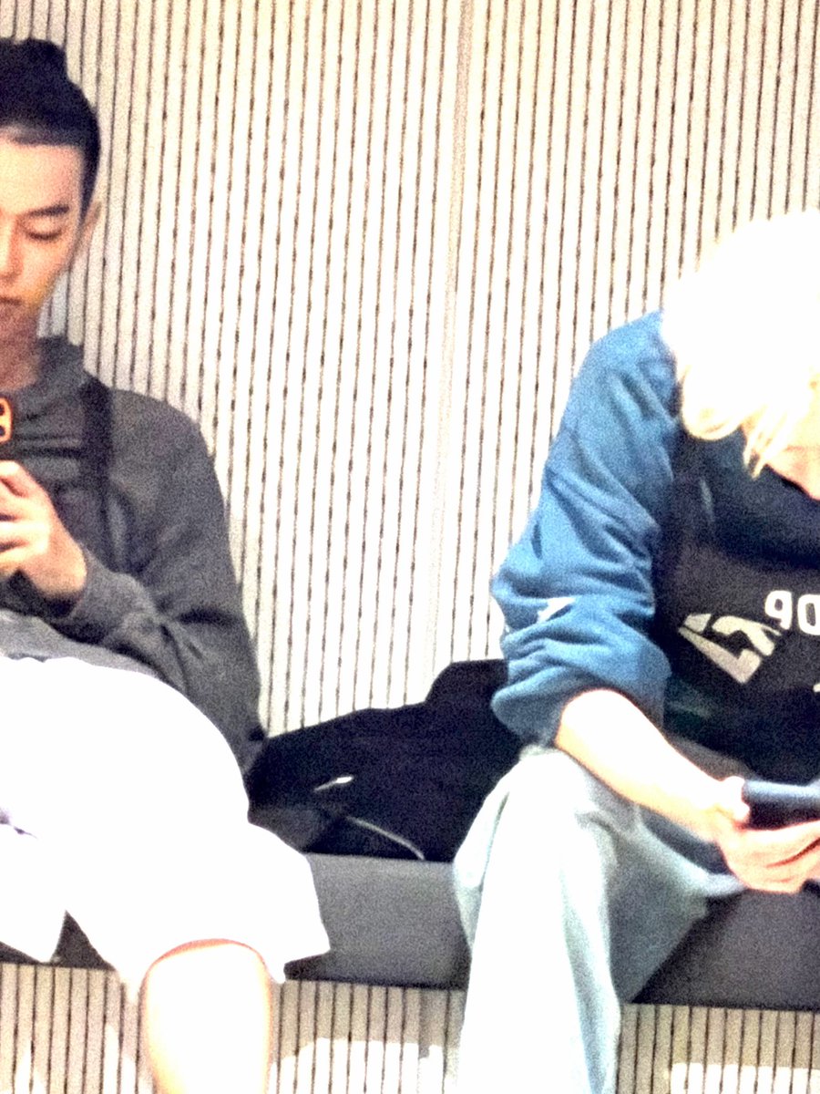 ejtekry24's tweet photo. 오라. 컴백아 https://t.co/IwnwrNUGiB