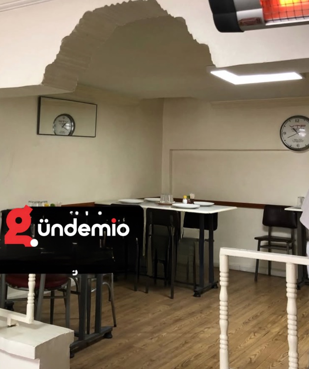 gundemio's tweet photo. Sivas'ta bir işletmenin, müşterilerinin kafalarını çarpmaması için kirişi kestiği görüldü: https://t.co/Gw4LdpCSP3