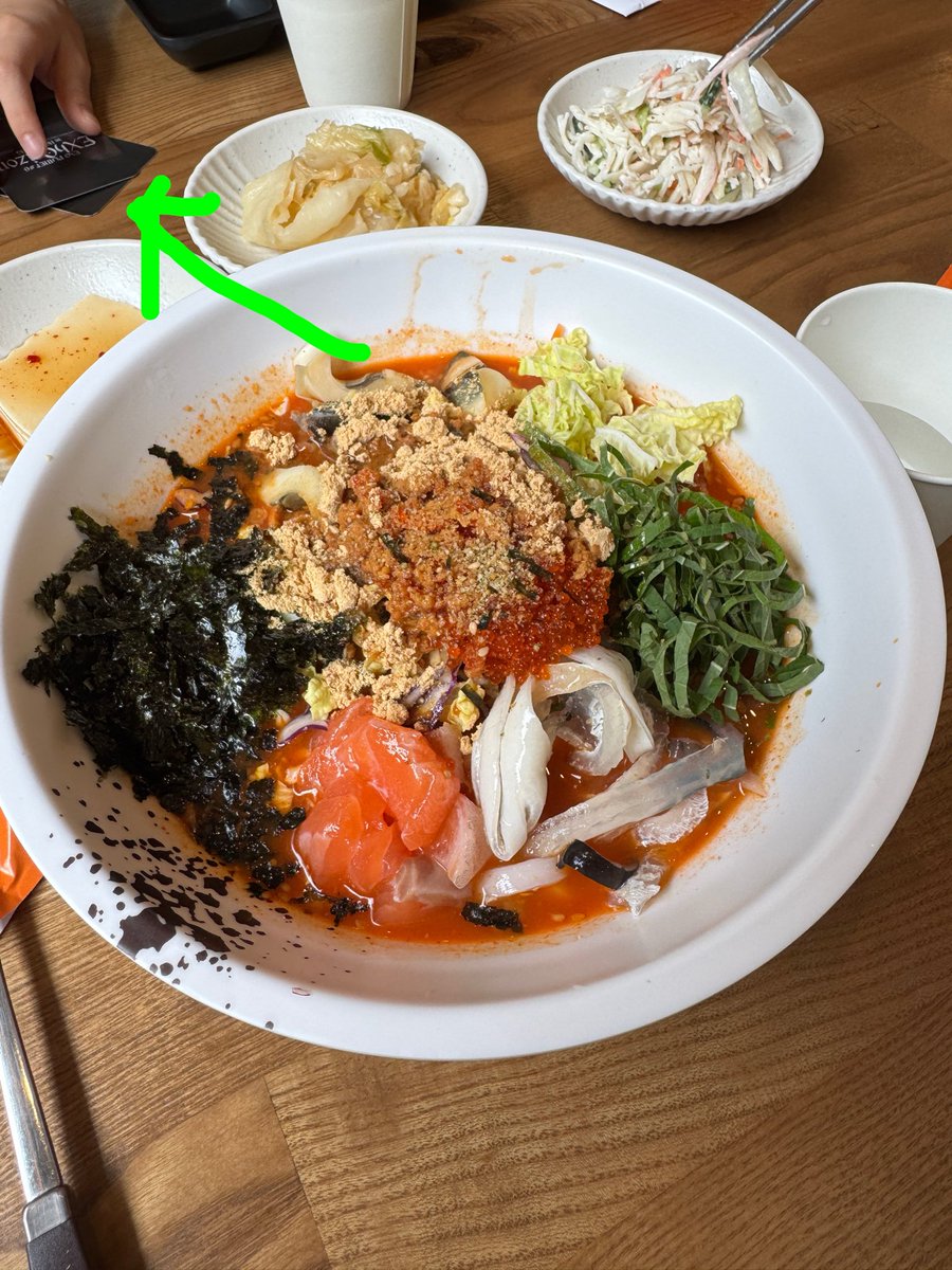 EXOUniverse4L's tweet photo. So today at a Korean restaurant, my daughter (8 yrs old) took out EXO’s photocards, the staffs saw it and started playing EXO for my daughter (and me) the whole time we were there 😂 the waitress even asked her which is her favourite song, she was gonna play it for her 😂 https://t.co/k51gIL34nx