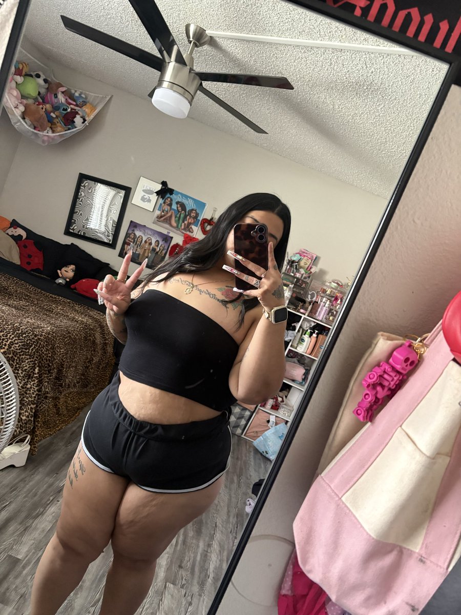 Cheeksmcgee690's tweet photo. Good morning🤎

#cheeks #latina #NewProfilePic #gorda #bbw #prettyandthick #gordita #pretty https://t.co/Xpui0KkUzS