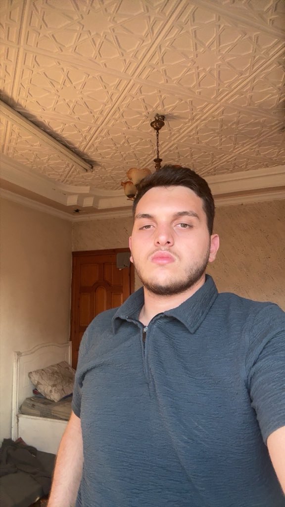azizkh___'s tweet photo. I'm alive. Is anyone interested? https://t.co/mI4tjmdlOX