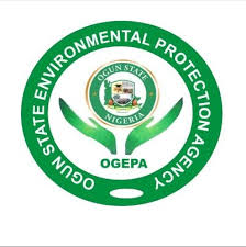 OgunTV's tweet photo. OGEPA GM TASKS INDUSTRIES ON ENVIRONMENTAL COMPLIANCE, CSR, TREE PLANTING 

The General Manager of the Ogun State Environmental Protection Agency (OGEPA), Hon. Kehinde Bello, has called on industries operating across Ogun State to strengthen compliance with ...read more https://t.co/D50zjOMd2m