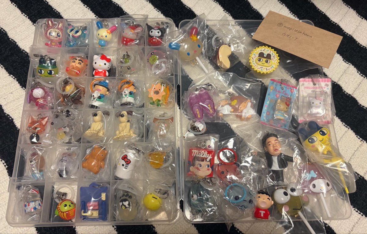 mapiusahana's tweet photo. ガチャガチャ めじるしアクセサリー 交換

譲：1枚目※ALT必読
求：固ツイリスト
　　その他なんでも検討いたします

福岡手渡し、郵送📮
お気軽にお声掛けください🎀

ベリエ たまごっち ほっぺちゃん  ヒスミニ シュガーバニーズ お茶犬 あわわちゃん しんちゃん ナルミヤ ぜんまいざむらい https://t.co/OYnskEA63B