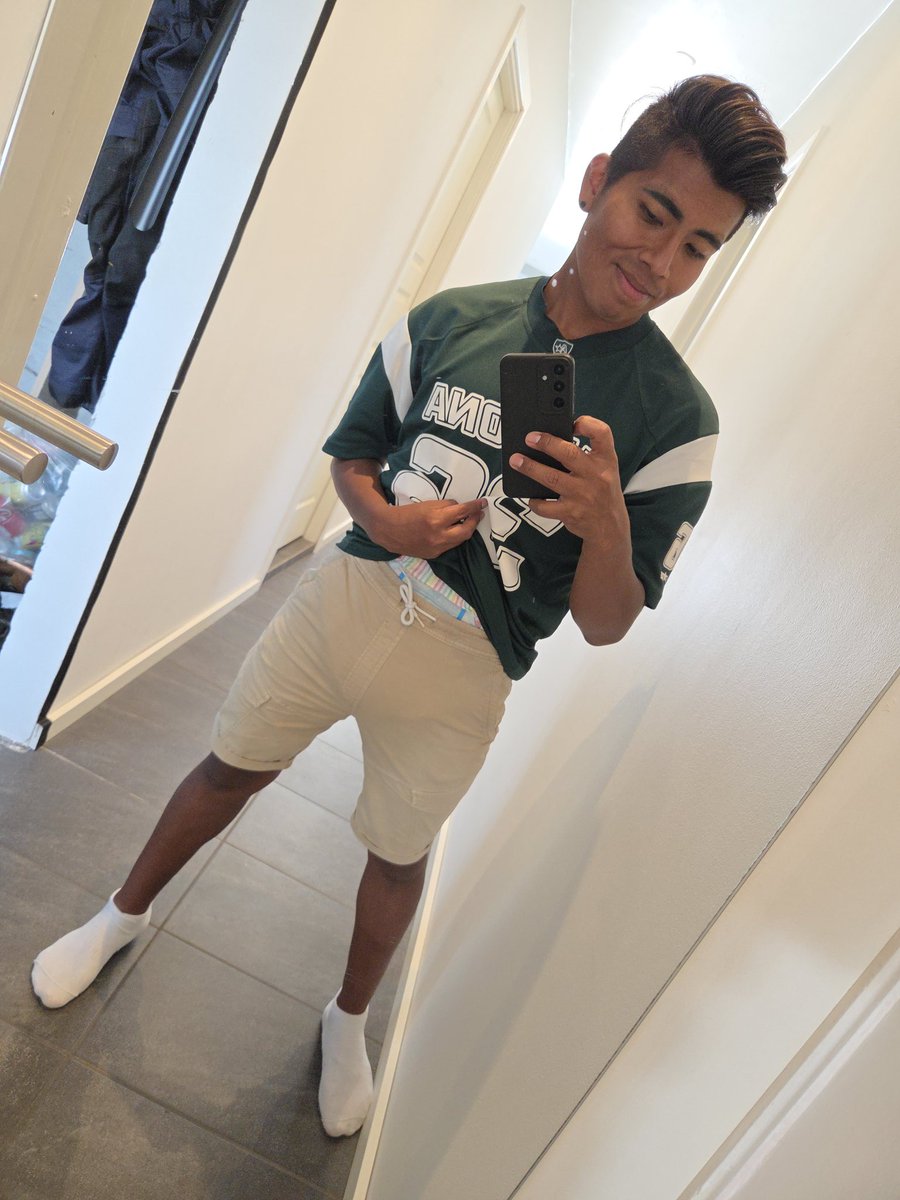 _LittleCutieBoy's tweet photo. Do you think my friends will notice it?😇
#abdl #diaperboy https://t.co/4QcIs0DLEA