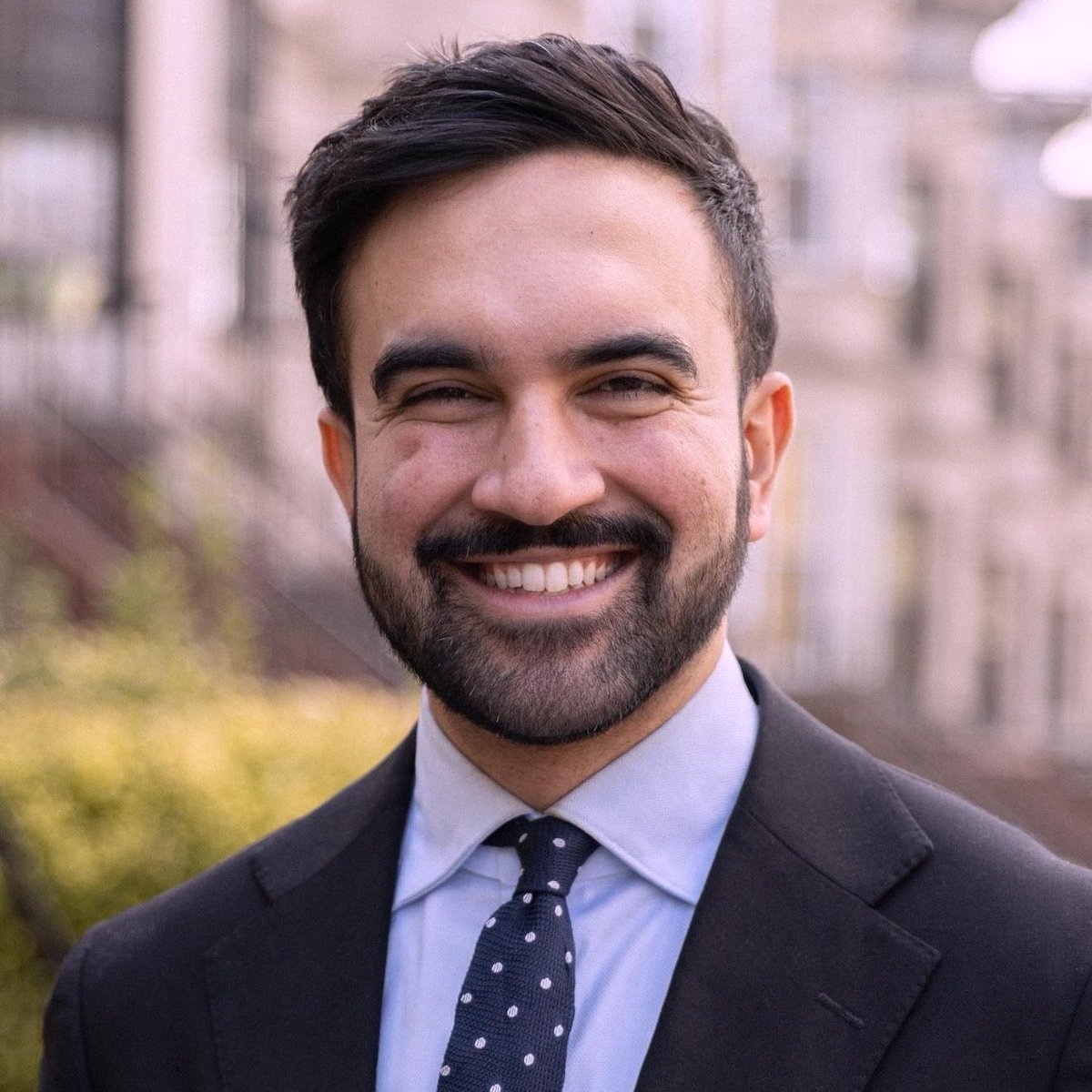 sourcemamdani's tweet photo. 🚨BREAKING: Mayor Zohran Mamdani officially makes NYC civil service exams completely FREE for high school students and first-time test takers, opening the doors to stable government careers for millions of New Yorkers. https://t.co/UwUJ42VisX