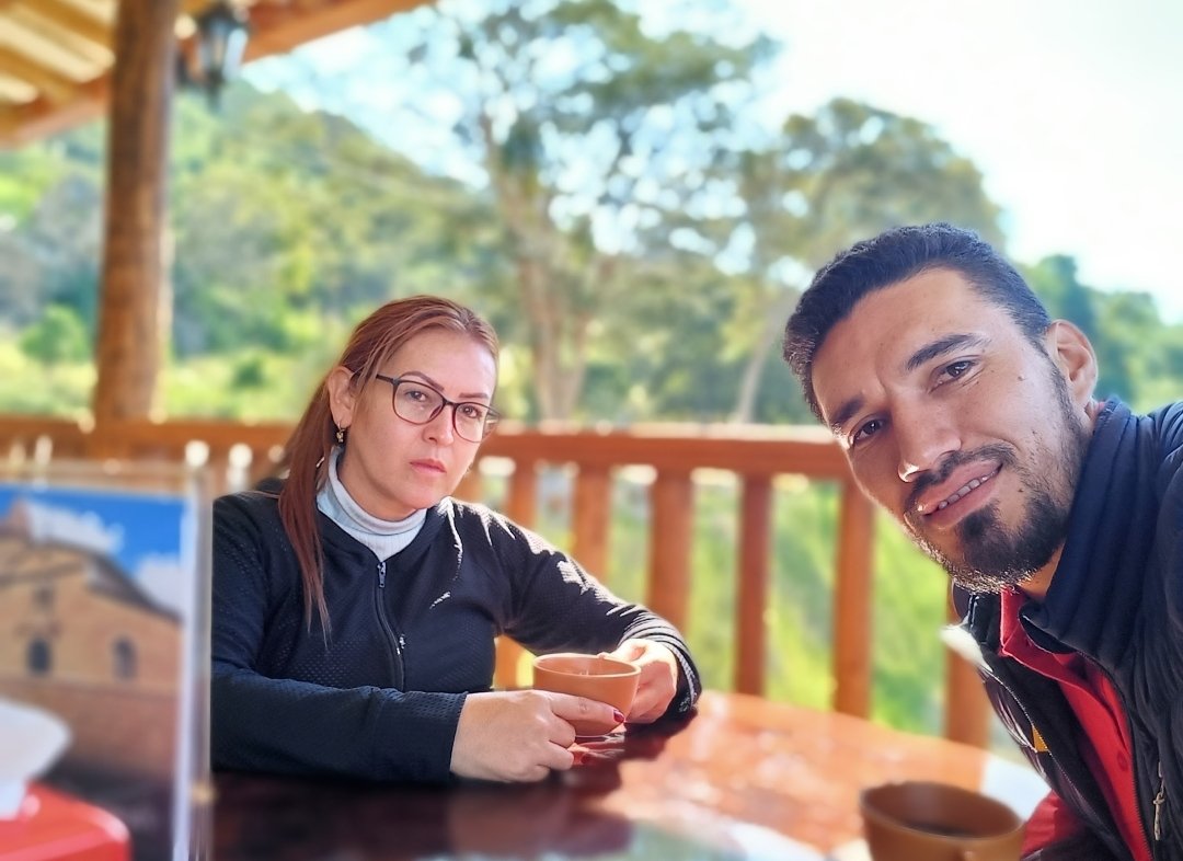 arnolayala10's tweet photo. Que tal un café ? https://t.co/s3k5bGdR9v