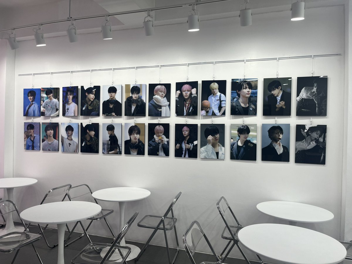 jjuni7997's tweet photo. 안에 수많은 니콜라스에 압도당함
디피도 너무너무 귀엽고 이뻤음
럭드 똥손이라서 너무 슬펐음…

#FEED_ME_STRAWBERRY https://t.co/lH1nxMDkxj