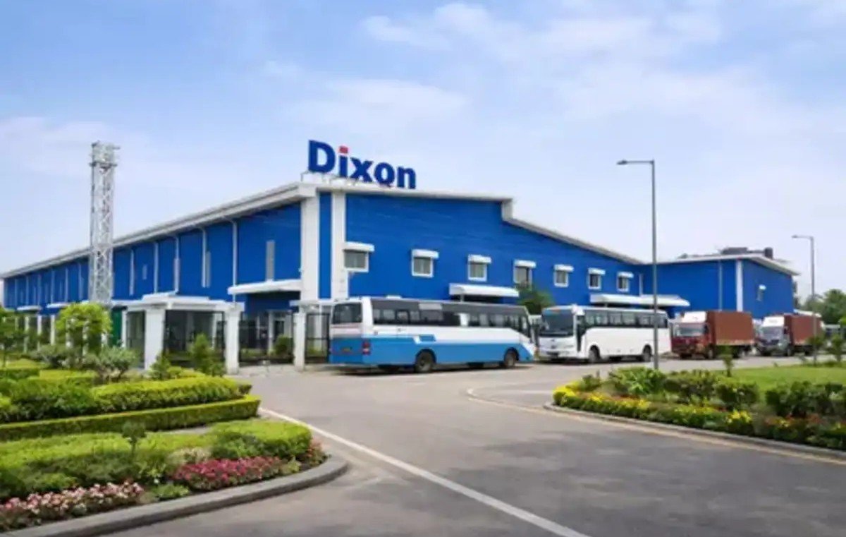 beatsinbrief's tweet photo. 🚨 India approves Dixon Technologies–Vivo Mobile India joint venture, clearing the way for local manufacturing of Vivo smartphones under the Make in India initiative. https://t.co/cYPE88GpFk