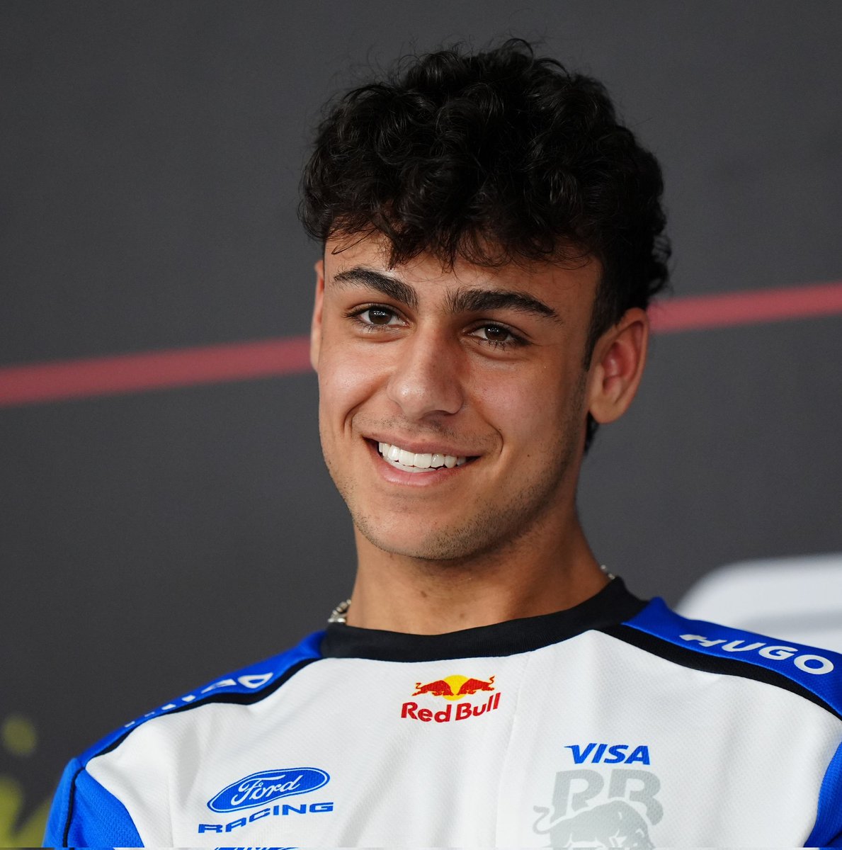 emilynesbitt96's tweet photo. Arvid Lindblad is a biracial dyslexic fashionista Brit who loves a special helmet and has no interest in Monaco and is a baby GOAT headed to Red Bull in the future and people want to say he's anything but a Sewis child? https://t.co/Fw1s8xWY53