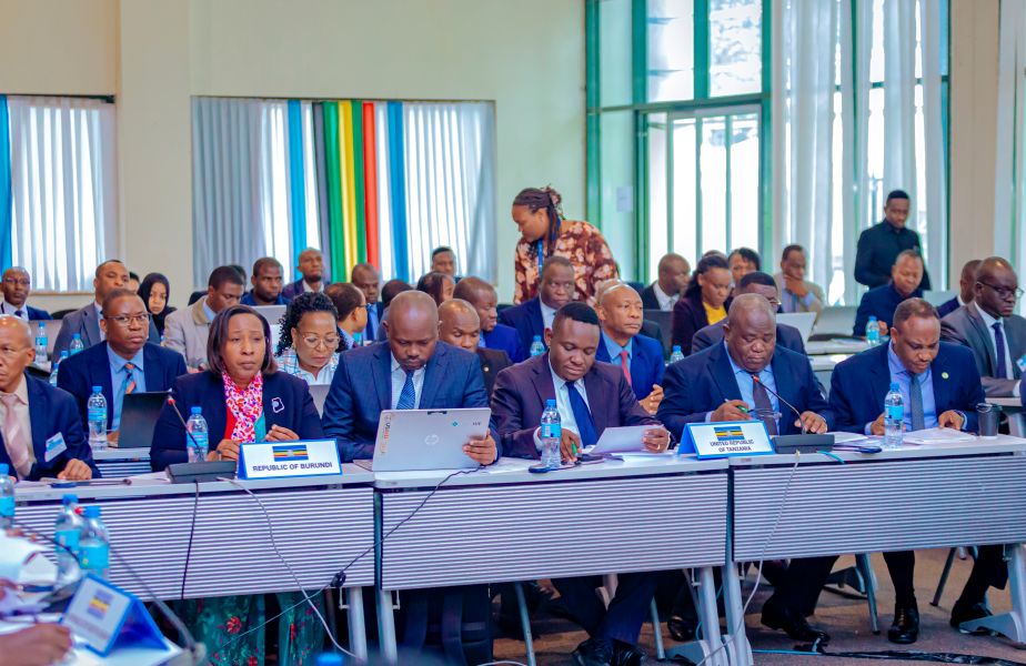 jumuiya's tweet photo. 🚆📡✈️🚢 The future of East Africa's connectivity is taking shape.

#EAC Ministers have concluded the 20th Sectoral Council on Transport, Communications and Meteorology with key decisions to:

✅ Advance the EAC Railways Interoperability Bill
✅ Fast-track Regional Mobile Roaming Regulations
✅ Accelerate the Regional Air Transport Market
✅ Operationalise the Lake Victoria Maritime Rescue Coordination Centre
✅ Promote sustainable infrastructure financing through PPPs

These decisions will strengthen regional connectivity, lower the cost of doing business, facilitate trade, and support the free movement of people, goods and services across the #EAC.

🔗 Read the full press release: https://t.co/LfncRfvFa1