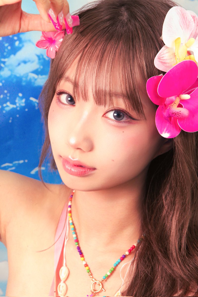 ODDlF_s's tweet photo. ODD IF 

두 번째 프리미엄 컨셉, ⛱️여름 갸루🌺 ♡ https://t.co/WvCikioaDl