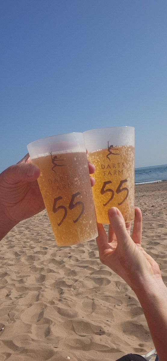 Rishistaxreturn's tweet photo. Cheers beauts. #friDave have a fab weekend. ๐ฅฐ๐ป๐ฅ๐ป https://t.co/BNW8T7shNG