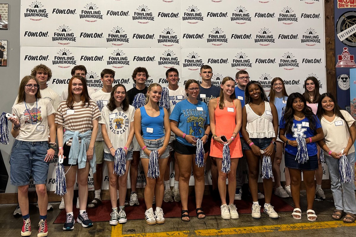 kentuckyalumni's tweet photo. 💙 Calling all incoming Wildcats and alumni!

Join a UK alumni club in your area for a Student Send-Off celebration before you head to campus!

Find a Student Send-Off event near you here: https://t.co/I5yl7SJ9xL 

#BBN #WeAreUK https://t.co/UUCGdabfvY