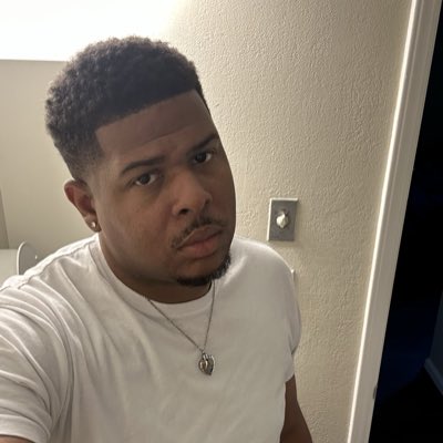 jashonlong31's tweet photo. #NewProfilePic https://t.co/77nqNWq4C3