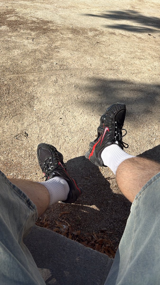 bryan_f1t's tweet photo. Ma nouvelle paire… Histoire d’être assorti à mon gymbro 🫢🦍 https://t.co/JpSZrBZDDw