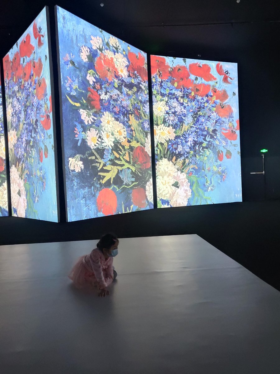 soydan_airchair's tweet photo. Wander through color, texture, and raw emotion in today’s pop-up art exhibit—every piece tells a quiet, unfiltered story. Come feel art, don’t just view it!  #ArtExperience https://t.co/w4SG7tqC2Y