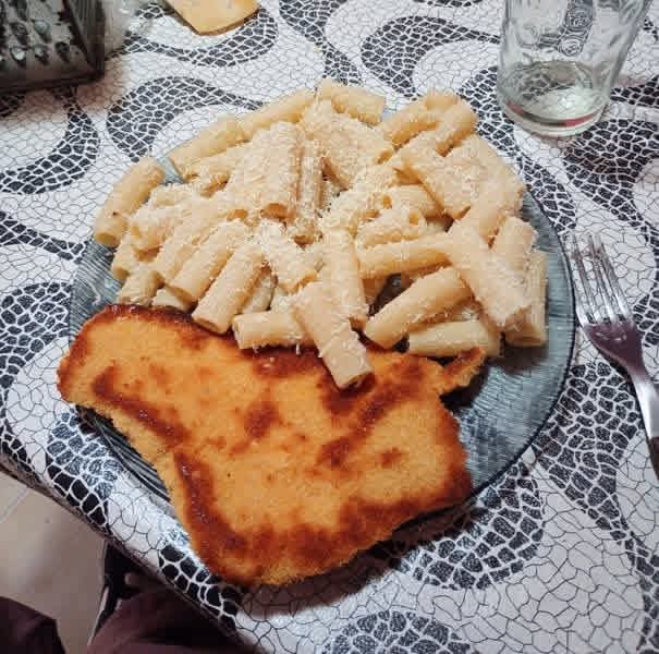 indirectasofi's tweet photo. el mejor dúo 😍 https://t.co/sEoHBzKkHO