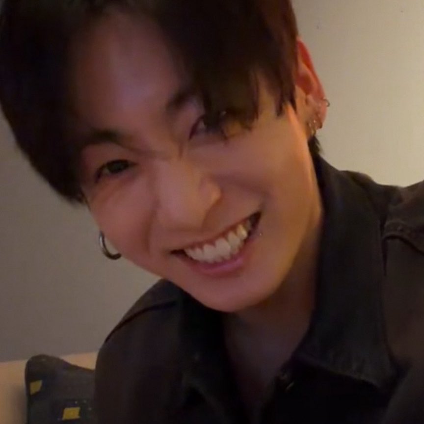 rewindkoo's tweet photo. my man my man my man my baby my baby https://t.co/OlomfXtGEe