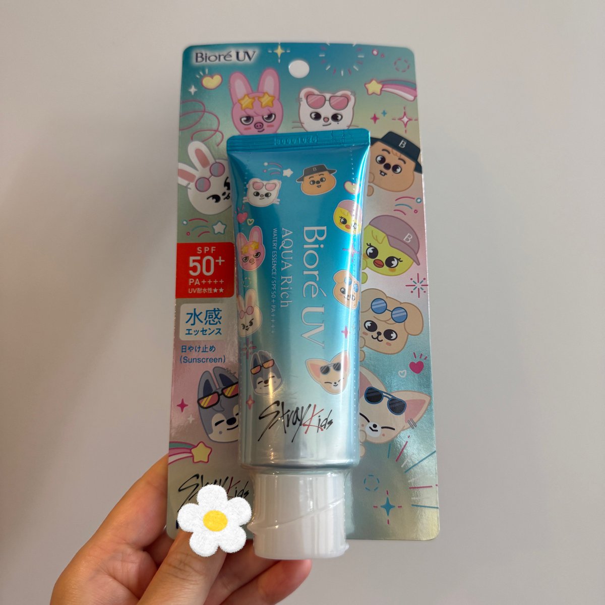 sskcze's tweet photo. なかなか出会えてなかった私に、職場の子が買ってきてくれた🥹
めっちゃかわいい🩷
もったいなくて使えないけど使いたい🤭

#ビオレUV
#BioreUV
#StrayKids
#スキズ https://t.co/LZuJRJZYLX