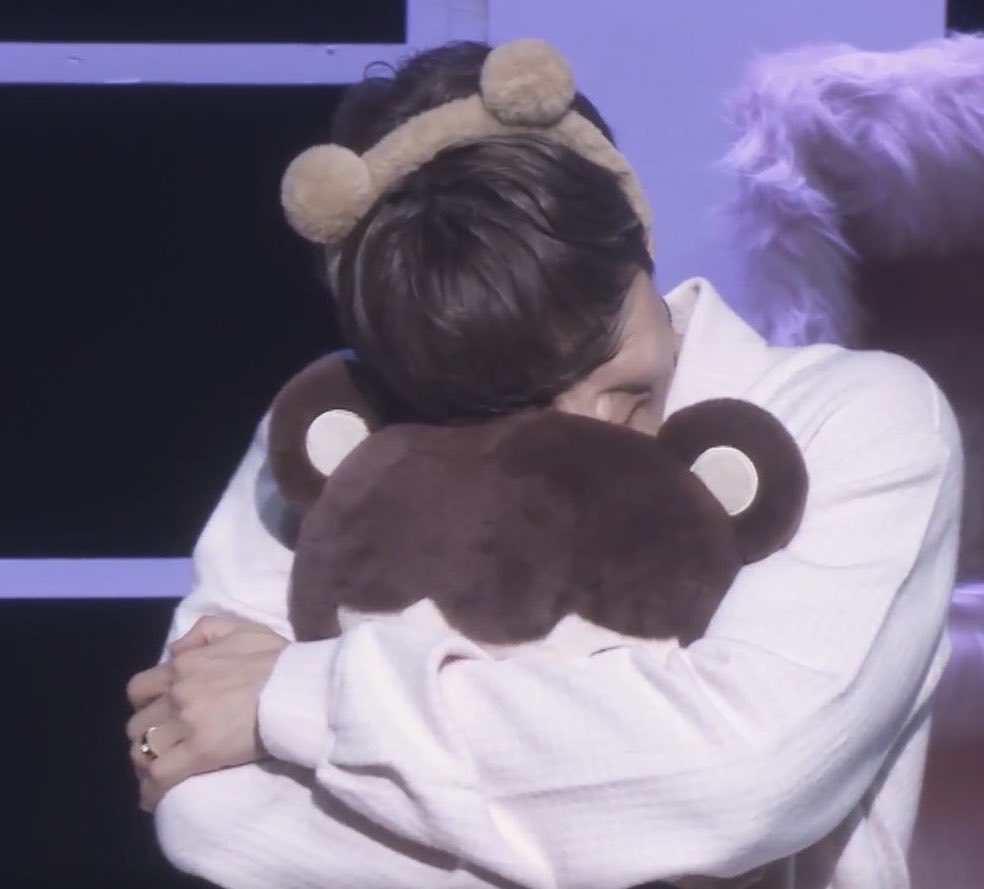114jpg's tweet photo. 🫳🏻
🐻 https://t.co/7cDaW4SR1J
