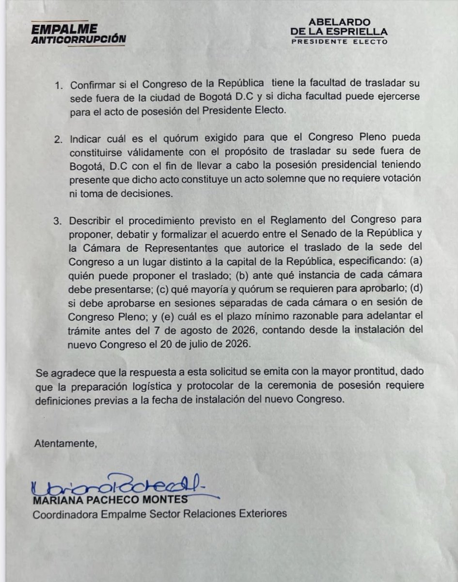 AnaErazoR's tweet photo. 🚩Prepárense para acostumbrarse al estilo del próximo presidente de Colombia: la improvisación y la ignorancia absoluta sobre el funcionamiento del Estado.

Al parecer, @ABDELAESPRIELLA apunta a ser el primer bufón de la nación. Primero anunció como un hecho que se posesionaría en una guarnición militar, al tiempo que los medios rápidamente lo dieron por sentado. Posteriormente, al darse cuenta de que la logística de la posesión es una competencia del gobierno de @petrogustavo y de que, constitucionalmente, la posesión presidencial se realiza ante el Congreso de la República, siendo el Legislativo el competente para establecer ese procedimiento, su “equipo” de “empalme” procedió a preguntar y a solicitar conceptos sobre si la barrabasada que profirió @ABDELAESPRIELLA era posible o no.

Estamos ante el “estilo” de gobierno del presidente del show y del circo mediático: primero anuncia y después pregunta el cómo, el porqué y el cuándo de las cosas.

Esto ocurre cuando se elige un presidente por videos hechos con inteligencia artificial y no por propuestas ni por un proyecto de país.