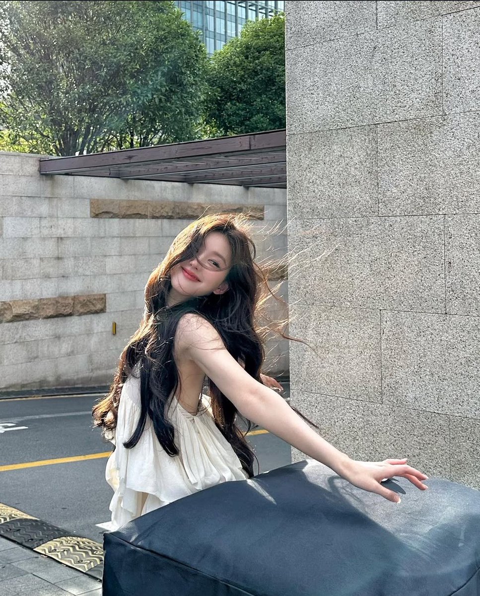 刘, 𝐃𝐚𝐫𝐫𝐞𝐧 BTS tweet media