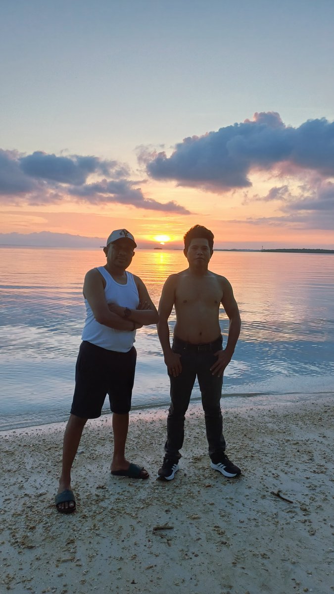 ulen_techno's tweet photo. Morotai https://t.co/qxHfSkeSEs