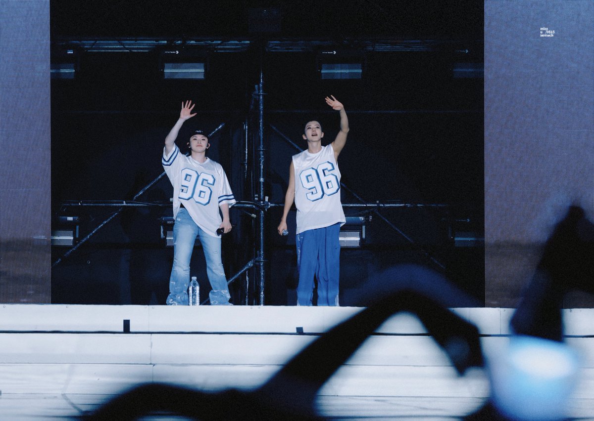 howoosol's tweet photo. it's already been a year since the tour..... https://t.co/jZ8sUUswWZ