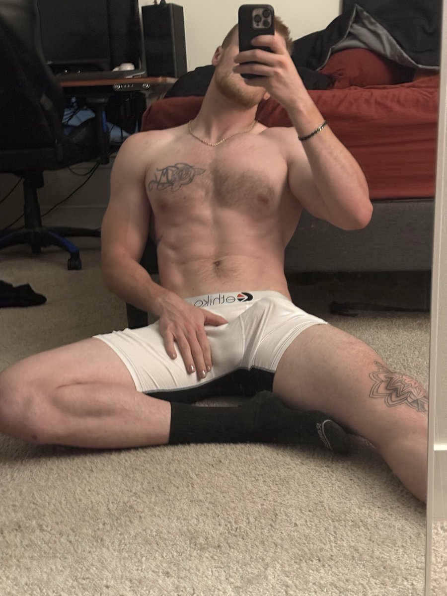 big__revs's tweet photo. Morning….what do they call it? Someone come take care of me 😈 https://t.co/haSbDHPk7j