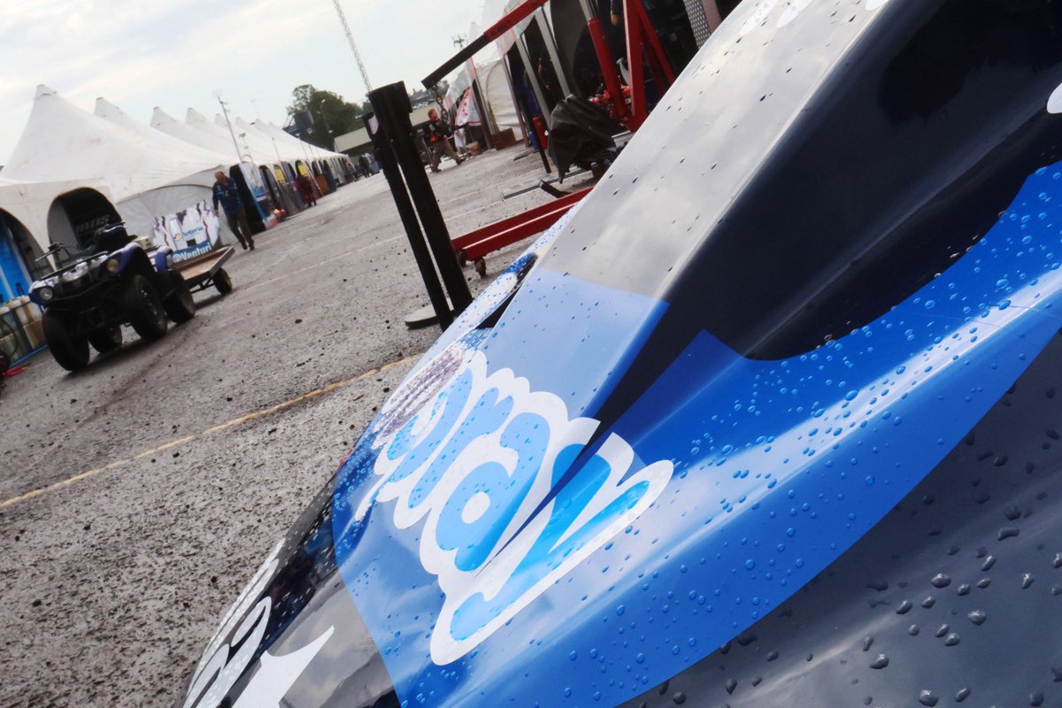 CarburandoTV's tweet photo. 📍 El Turismo Carretera ya está en Posadas para disputar la octava fecha del campeonato. Carburando también dice presente para acompañarte con toda la cobertura el fin de semana. 🏁

👉🏻 https://t.co/QP4xboqaS4

📸 @BernaBosco 

#TCenPosadas #TurismoCarretera https://t.co/Dp830gHEZ9