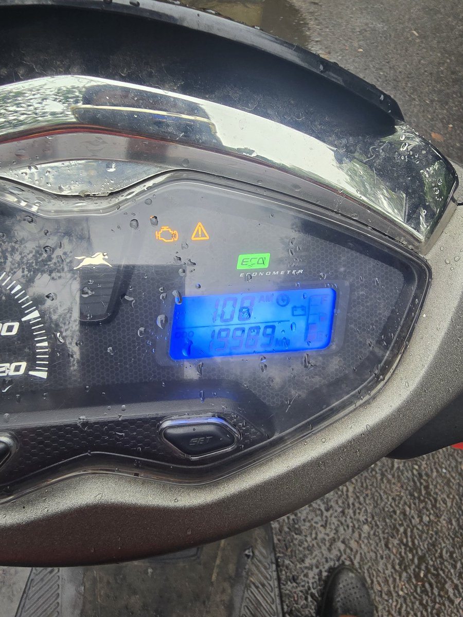 akm9945's tweet photo. @tvsmotorcompany I have all photos, videos &amp; call proofs attached. I demand STRICT ACTION against Aditi Automobiles, a full refund of my ₹2660, &amp; immediate free repair of my scooter. Stop your dealers from looting innocent customers! @jagograhakjago @tvsmotorcompany #TVSJupiter (4/4) https://t.co/0YOLpauZkX