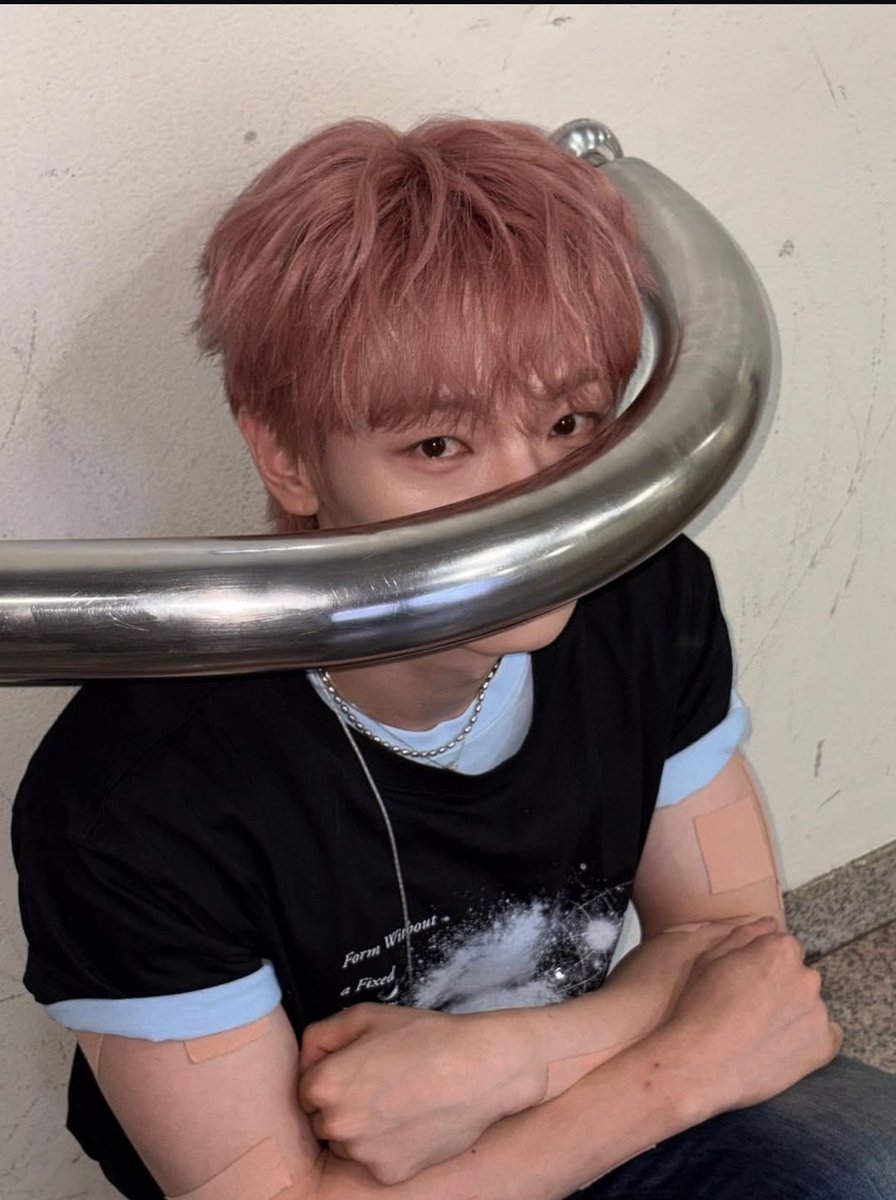 young_wall613's tweet photo. 더 시즌즈 너무 잘했고 수고했어 ㅜㅜ 아푸지 말자 https://t.co/OR43sJlasl