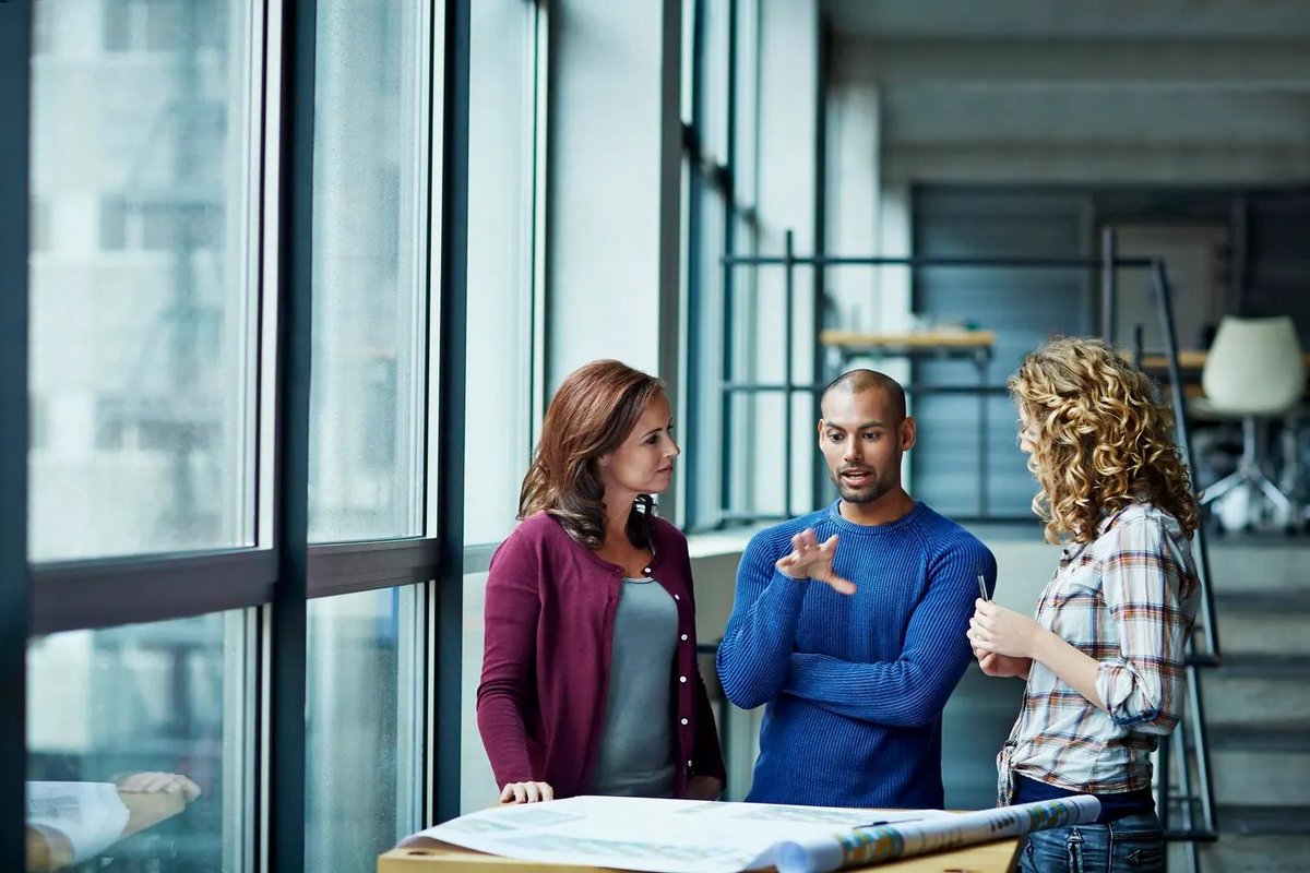 CCHL_Circle's tweet photo. Weekend Read 📘 

Good communication is not just about speaking clearly and writing concisely. Read “The Art of Workplace Communication: Tips for Success and Connection” at @forbes, to learn how to master the art of communication. > https://t.co/B8LxbzMC74   

#WeekendRead https://t.co/tf78Fehvx0
