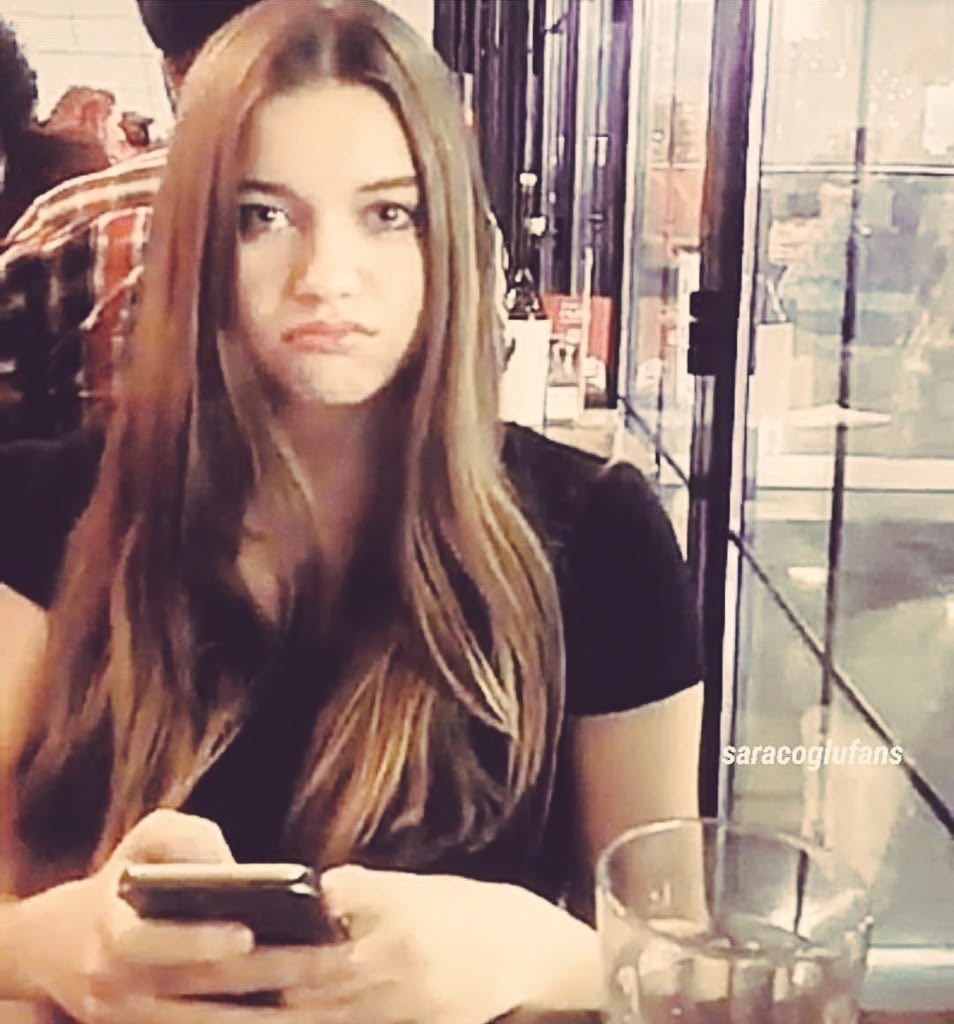meryyleyy's tweet photo. şu sıralar benim mood https://t.co/cdhCxjlGXp