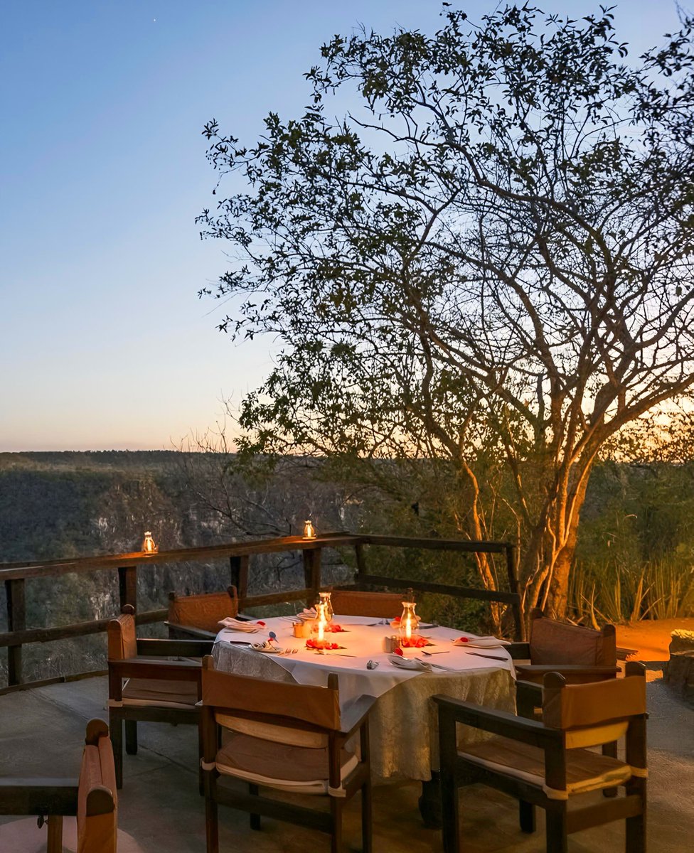 TheZedArchive's tweet photo. 📍 Taita Falcon Lodge| Batoka Gorge, Livingstone 🇿🇲

Perched right on the edge of the Batoka Gorge. Gorge facing chalets right above the Zambezi river 11km from the mighty Victoria Falls. #VisitZambia https://t.co/AfTGefMUaI