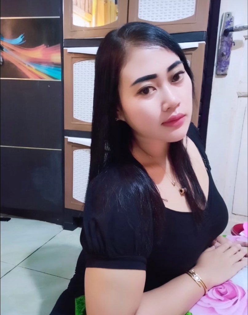 bellaayit's tweet photo. dm ngobrol santai kenalan sampai jadian☺️🤭💦 #jandakembangkesepian #jandasemok #stw👉👈 https://t.co/DKbGRJ6cse