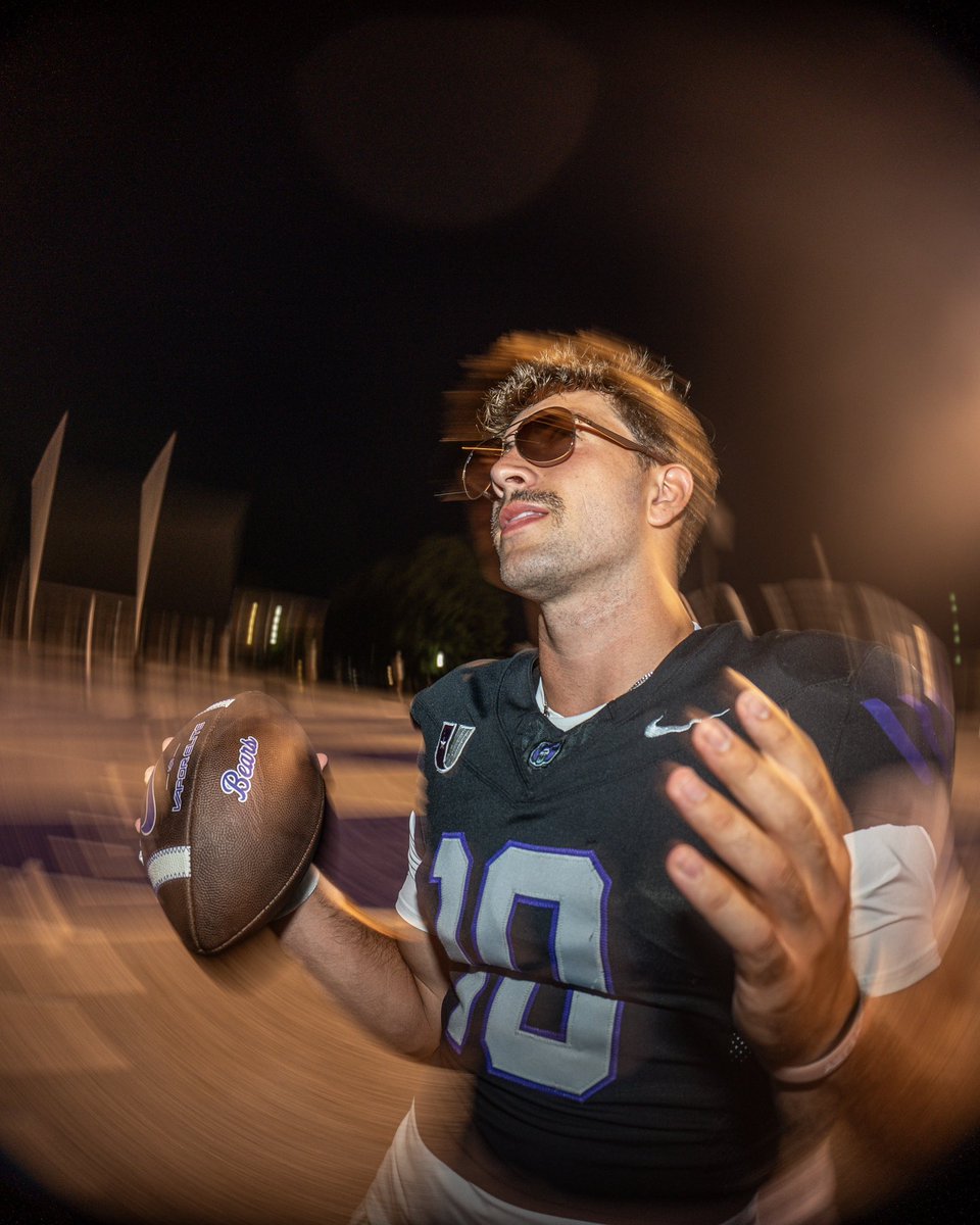 UCA_Football's tweet photo. So fresh, so clean 😮‍💨

#BearClawsUp x #FearTheStripes https://t.co/lA2gGCWQis